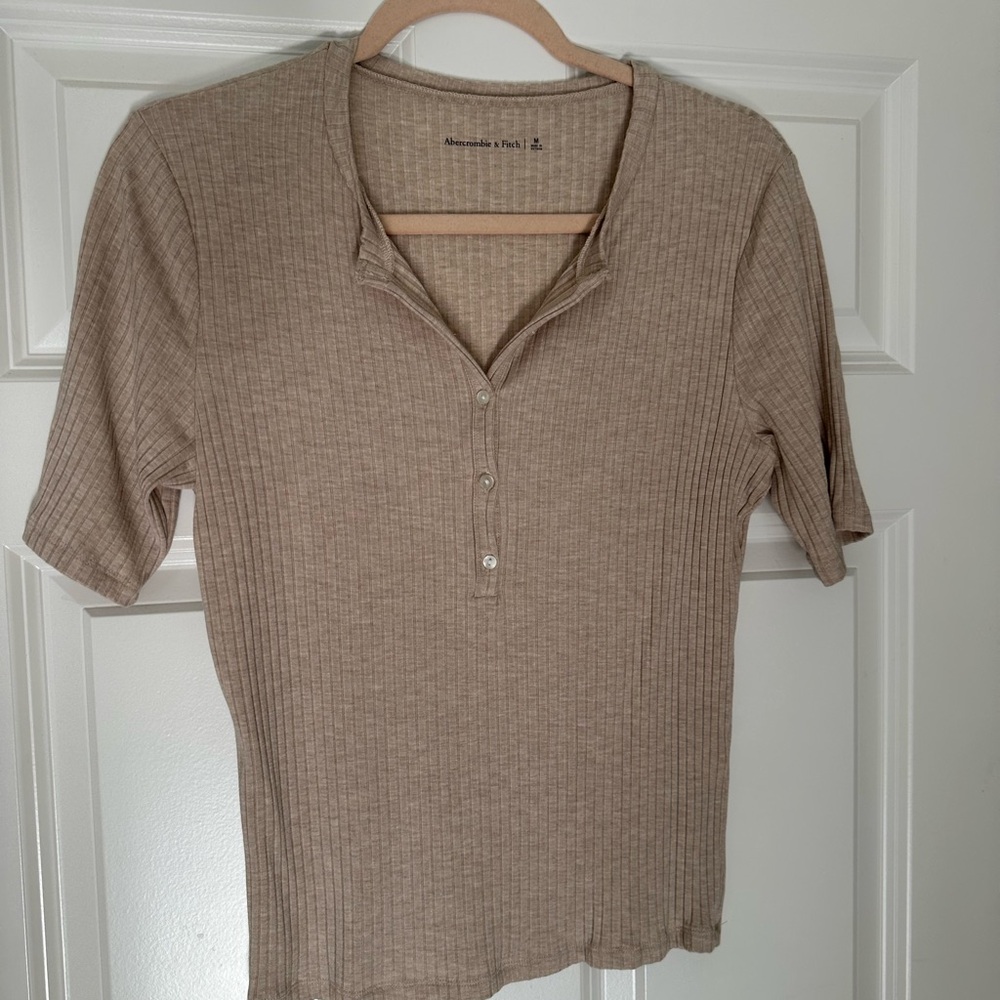 Abercrombie & Fitch Beige Ribbed Short Sleeve Top